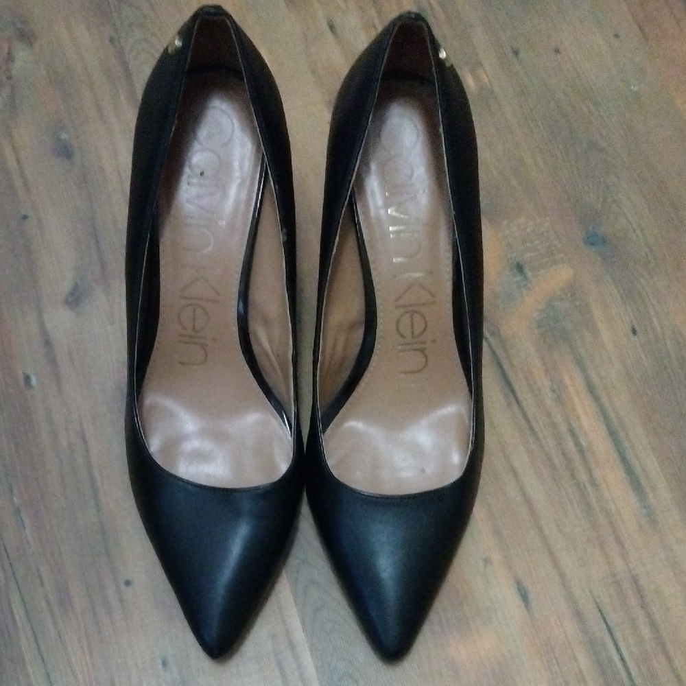 Calvin Klein Black Pointed Toe Heels